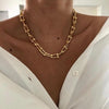Colar Dourado com Corrente