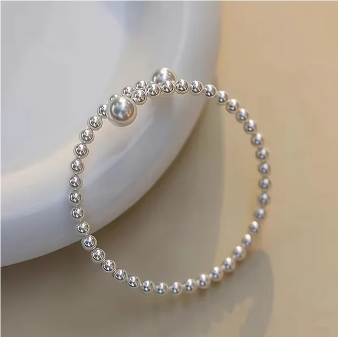 Pulseira de Pérolas Ajustável Serenidade