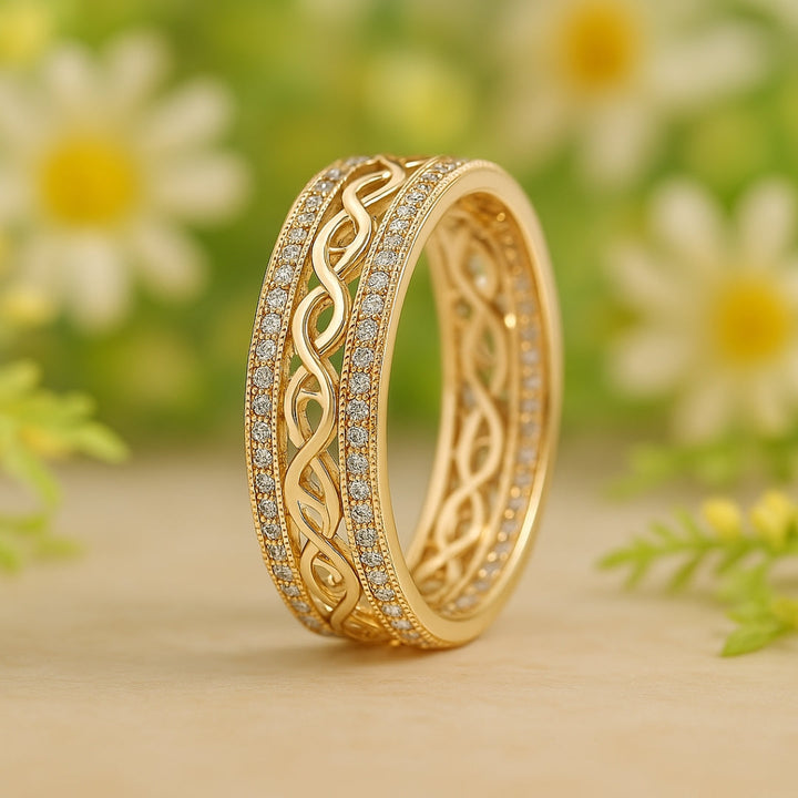 Anel Dourado Brilhante